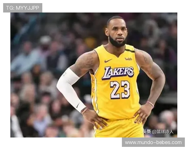 勒布朗通过高位挡拆拉开空间，得分效率明显超越季后赛同期表现